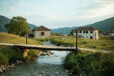 AI-generated travel thumbnail for Popovača