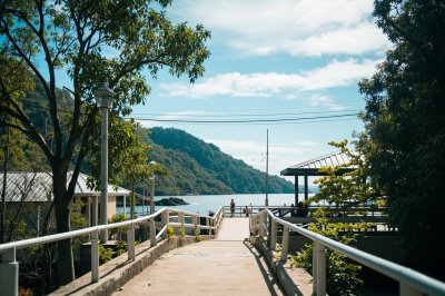 AI-generated travel thumbnail for Port-Olry