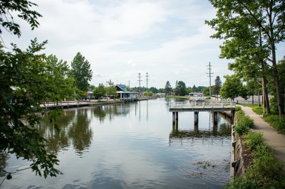AI-generated travel thumbnail for Portage la Prairie