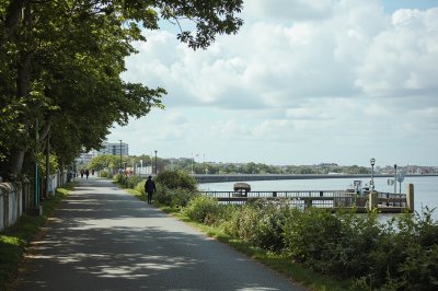 AI-generated travel thumbnail for Portmarnock