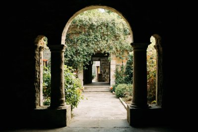 AI-generated travel thumbnail for Provincia di Avellino