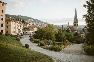 AI-generated travel thumbnail for Provincia di Padova