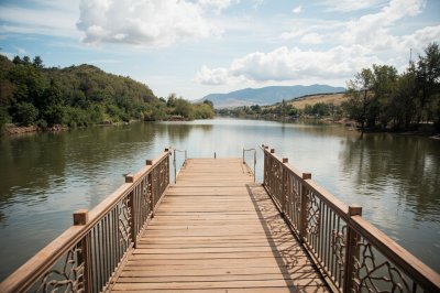AI-generated travel thumbnail for Provincia Ladislao Cabrera