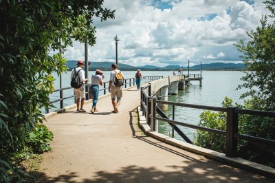 AI-generated travel thumbnail for Puerto Tejada