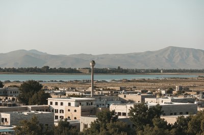 AI-generated travel thumbnail for Pul-e Khumrī