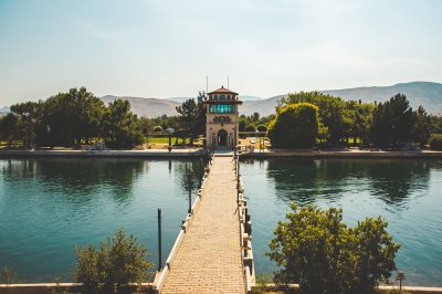 AI-generated travel thumbnail for Qeshlaq-e Dehnow