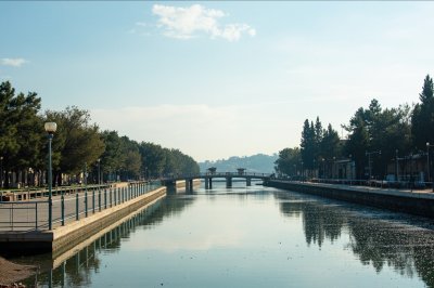 AI-generated travel thumbnail for Qiryat Moẕqin