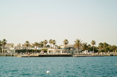 AI-generated travel thumbnail for Ras Al Khaimah