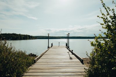 AI-generated travel thumbnail for Rävlanda