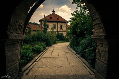 AI-generated travel thumbnail for Ravne na Koroškem