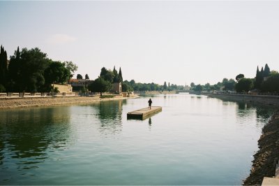 AI-generated travel thumbnail for Raymūn