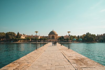 AI-generated travel thumbnail for Razmian