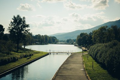 AI-generated travel thumbnail for Rekovac