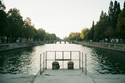 AI-generated travel thumbnail for Retiro