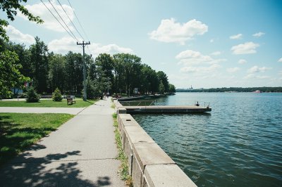 AI-generated travel thumbnail for Richmond Hill