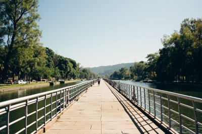 AI-generated travel thumbnail for Rosario