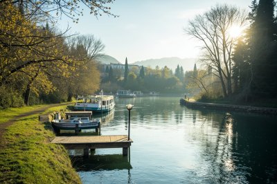 AI-generated travel thumbnail for Rosciano