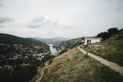 AI-generated travel thumbnail for Rrethi i Dibrës