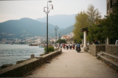 AI-generated travel thumbnail for Rrethi i Tiranës