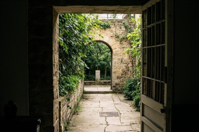 AI-generated travel thumbnail for Rumelange