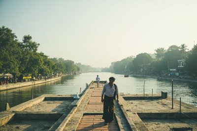 AI-generated travel thumbnail for Sahapur