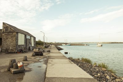 AI-generated travel thumbnail for Saint-Gilles-Croix-de-Vie