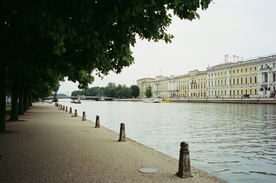 AI-generated travel thumbnail for Saint Petersburg