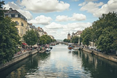 AI-generated travel thumbnail for Saint-Pierre-sur-Dives
