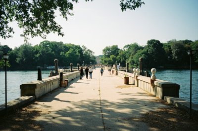 AI-generated travel thumbnail for Saint-Sulpice-sur-Lèze