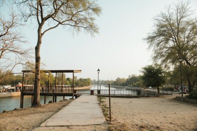 AI-generated travel thumbnail for Samakhiali