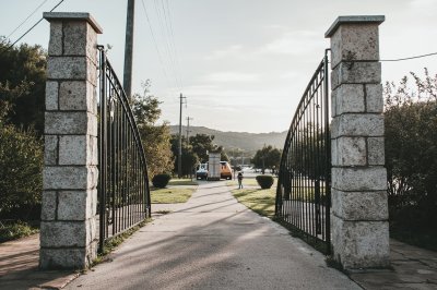 AI-generated travel thumbnail for San Antonio