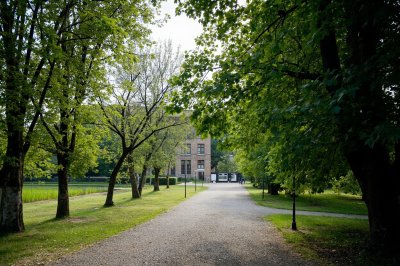 AI-generated travel thumbnail for San Lazzaro