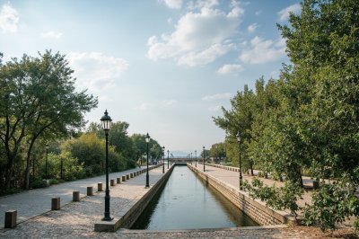 AI-generated travel thumbnail for San Zeno-San Giuseppe