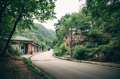 AI-generated travel thumbnail for Sangsŏng-ni