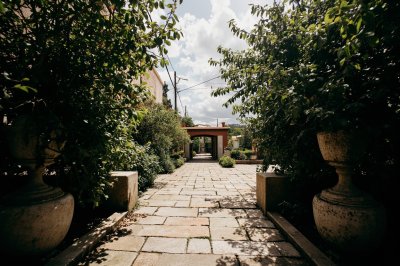 AI-generated travel thumbnail for Santa Elena