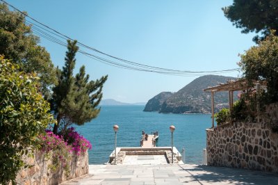 AI-generated travel thumbnail for Santorini