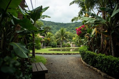 AI-generated travel thumbnail for Saʻole