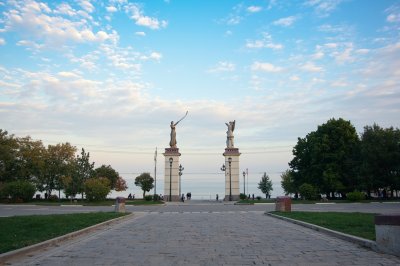AI-generated travel thumbnail for Saratov