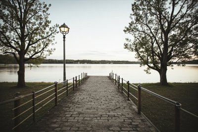 AI-generated travel thumbnail for Sarreaus