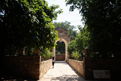 AI-generated travel thumbnail for Seorinarayan