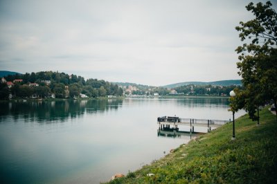 AI-generated travel thumbnail for Serdivan