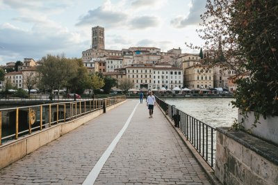 AI-generated travel thumbnail for Serra San Quirico