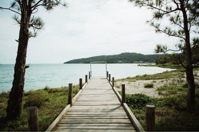 AI-generated travel thumbnail for Shoal Bay