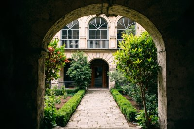 AI-generated travel thumbnail for Soprabolzano