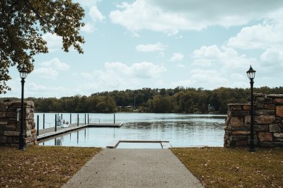 AI-generated travel thumbnail for Spencer
