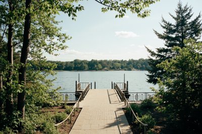 AI-generated travel thumbnail for Springs