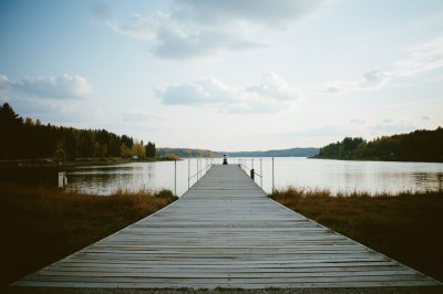 AI-generated travel thumbnail for Sribne