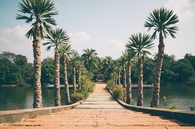 AI-generated travel thumbnail for Srŏk Borei Cholsar