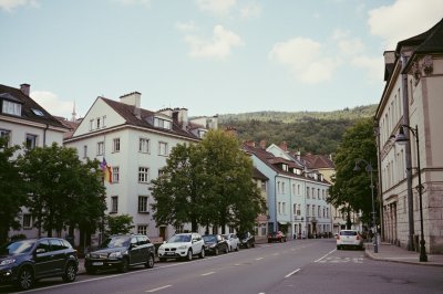 AI-generated travel thumbnail for Stadt Winterthur (Kreis 1) / Lind