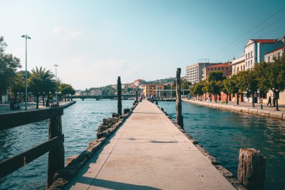 AI-generated travel thumbnail for Stari Bar